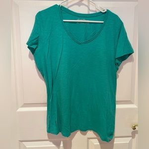 Eddie Bauer ladies short sleeve blouse. Teal color. Size XL